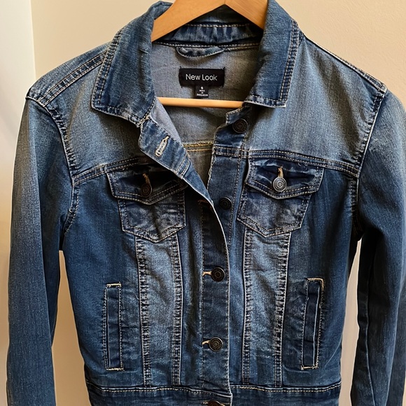 Womanβs New Look jean jacket - Picture 3 of 10